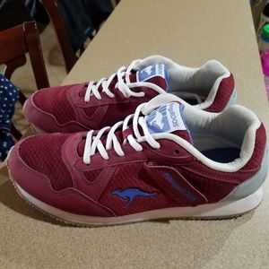 Kangaroos sneakers